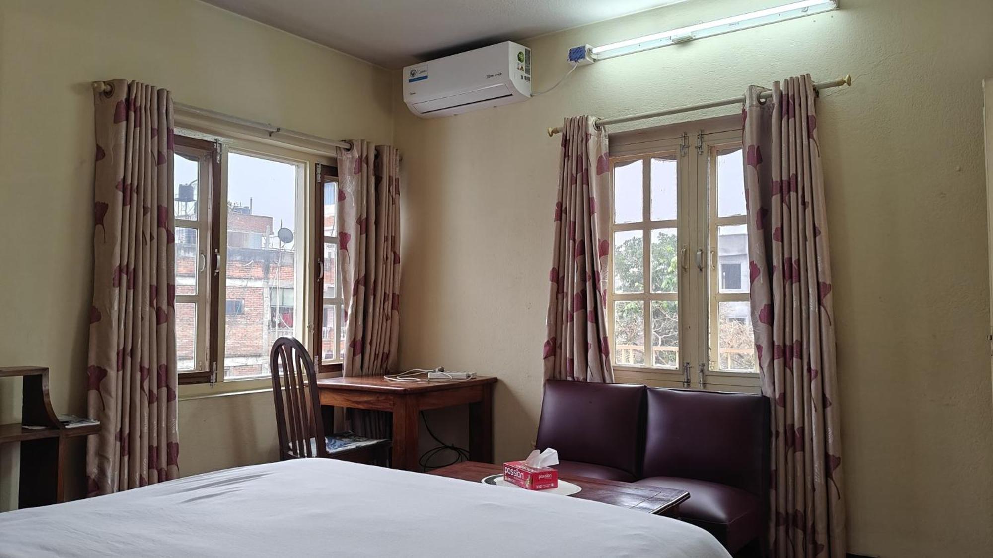 Rooftop Studio And 2Bhk Apartments In Kathmandu'S Most Happening Place Экстерьер фото